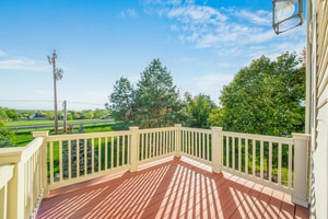 Building Photo - 212 N Commerce St