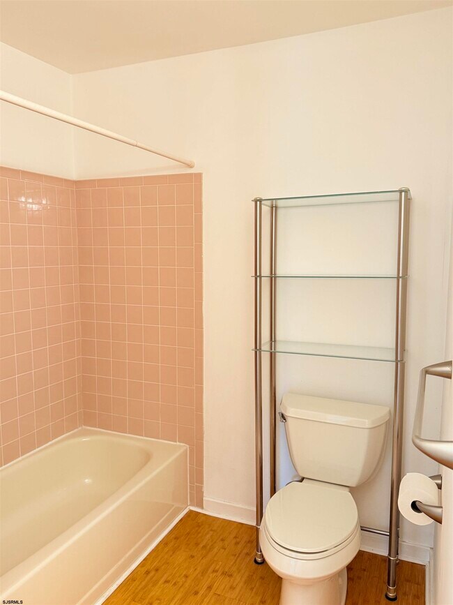 Building Photo - 376 Heather Croft