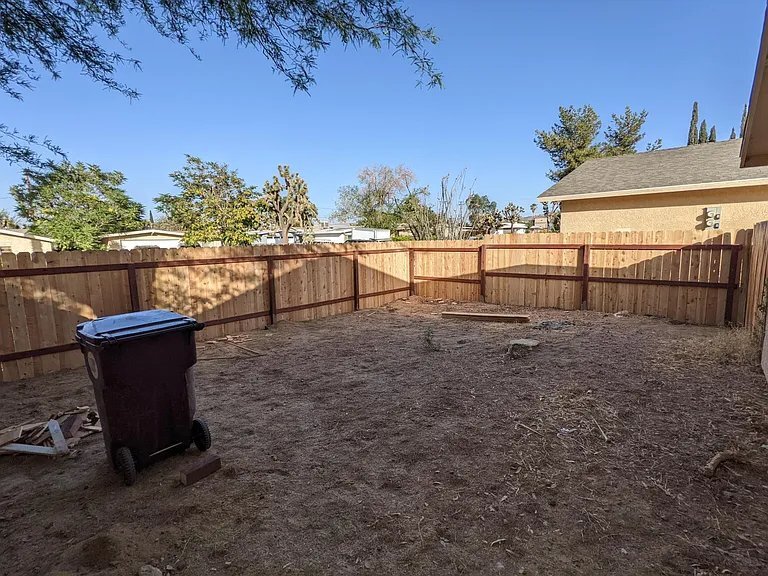 Building Photo - 7154 Barberry Ave