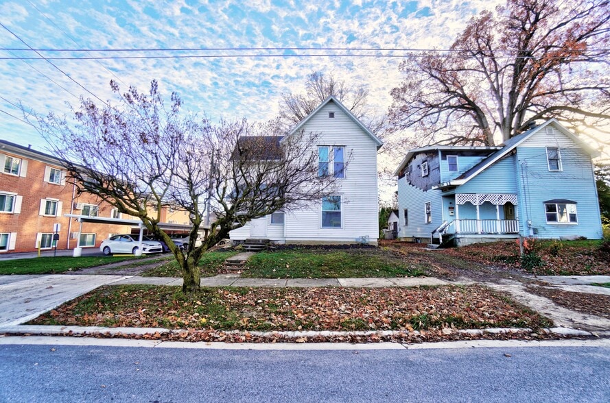 Primary Photo - 1117 W High St