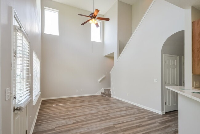 Building Photo - 1962 River Lagoon Trace