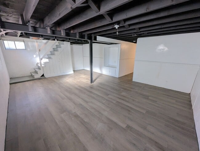 Building Photo - Live in Bliss - 3 Bed, 1 Bath