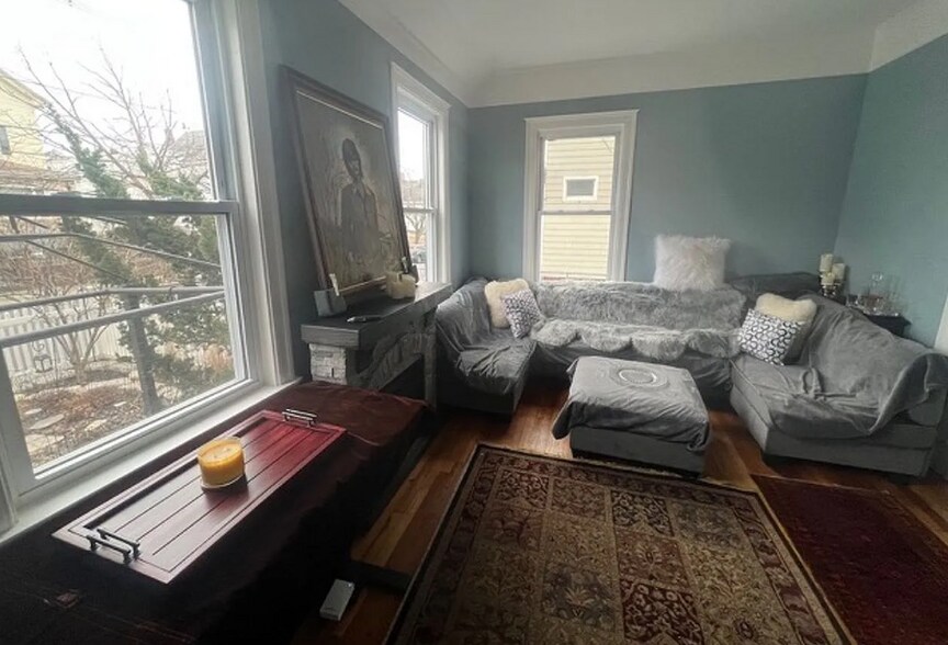 Building Photo - 45 Franklin St