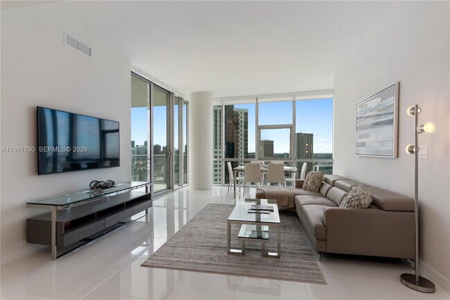 Building Photo - 851 NE 1st Ave