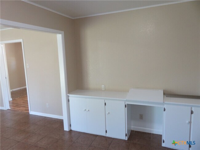 Building Photo - 1339 Mockingbird Ln