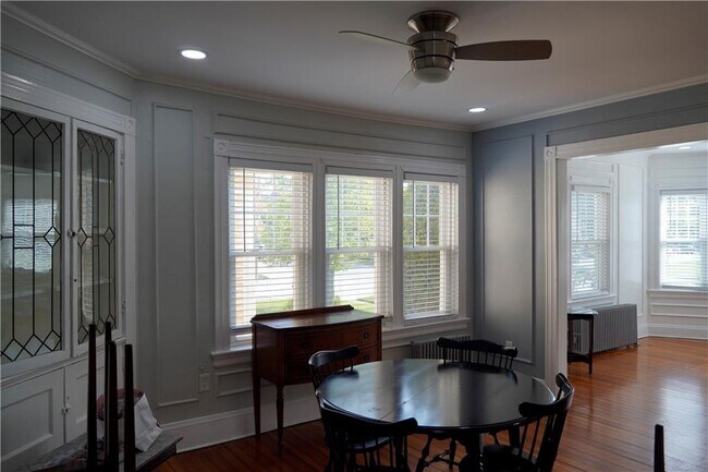 Building Photo - 1362 Narragansett Blvd
