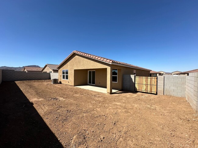 Building Photo - Beautiful New 2024 Construction 3 Bedroom ...