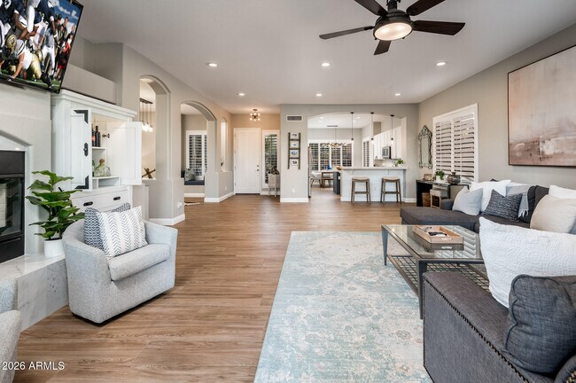 Building Photo - 4375 E Lariat Ln