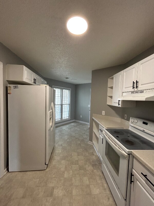 Building Photo - 3016 Weatherby Ct