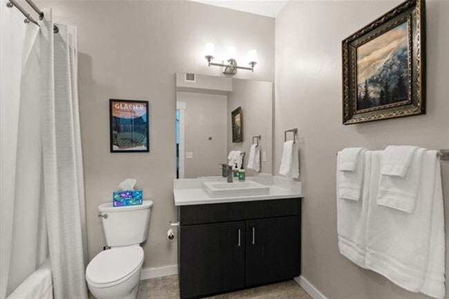 Building Photo - 258 Blackberry Loop