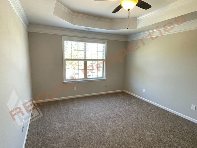 Building Photo - Great Location! Elegant 3 Story 4 Bedroom ...