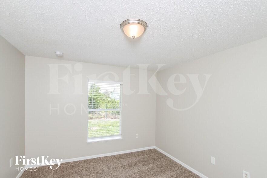 Building Photo - 1686 Whiting St SE