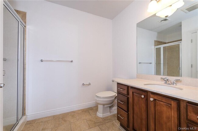 Building Photo - 101 Sheldrake Pl