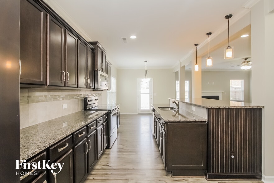 Building Photo - 10014 Snowbell Ct