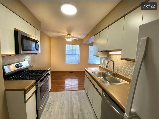 Building Photo - 353 Ashwood Ct