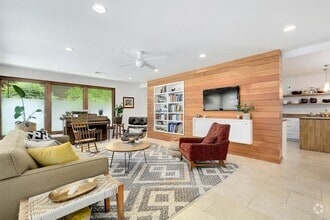 Building Photo - 1812 Dywer Ave