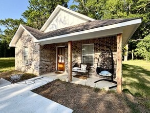 Building Photo - Birmingham Ridge Community