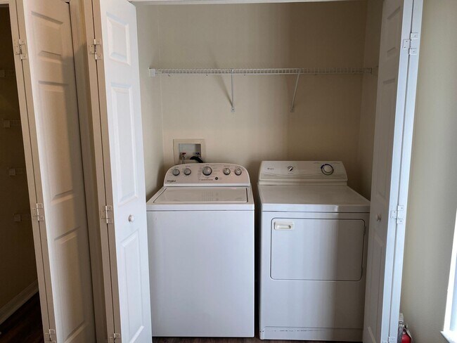 Building Photo - Home for rent