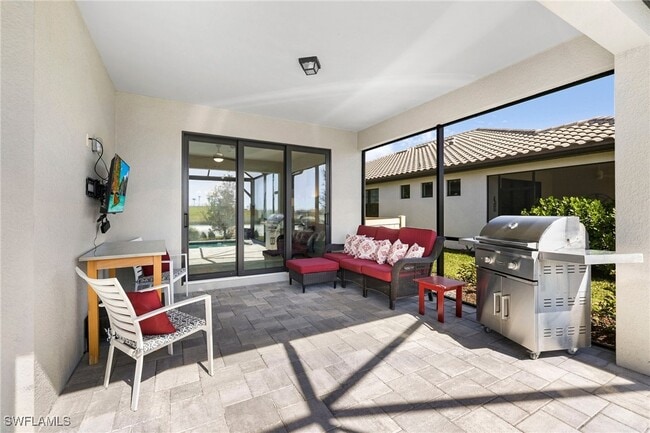 Building Photo - 12041 Canal Grande Dr