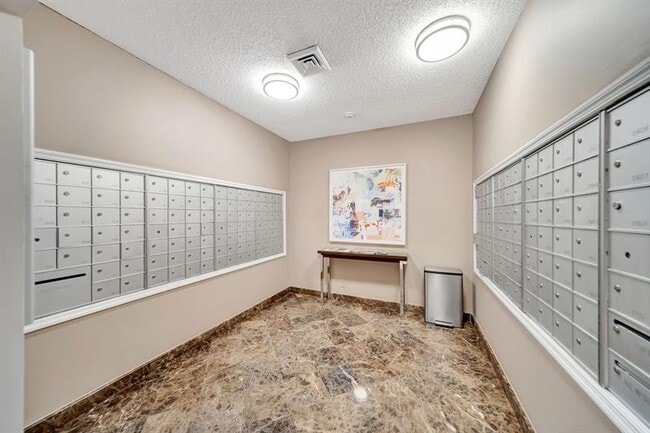 Building Photo - 1360 S Ocean Blvd