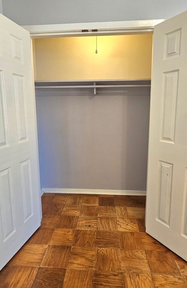 Building Photo - Serene 2BR Living in Seagate Near Market Common