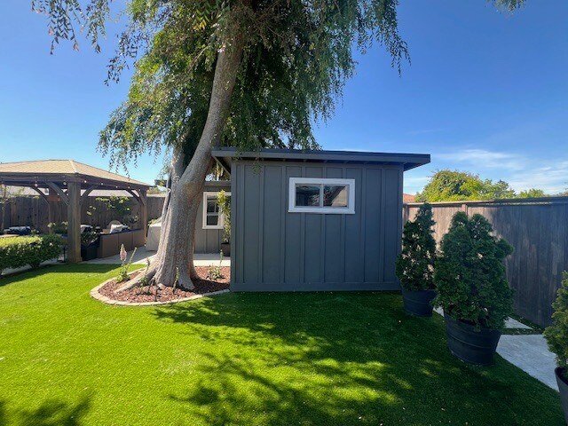 Building Photo - 109 Hawthorn Way