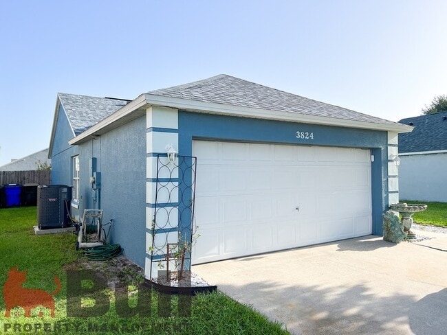 Building Photo - 3824 Kyle Dr