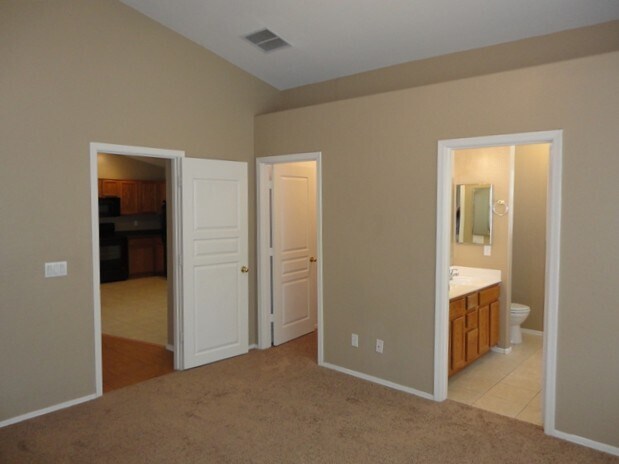 Building Photo - 3764 W Five Mile Peak Dr