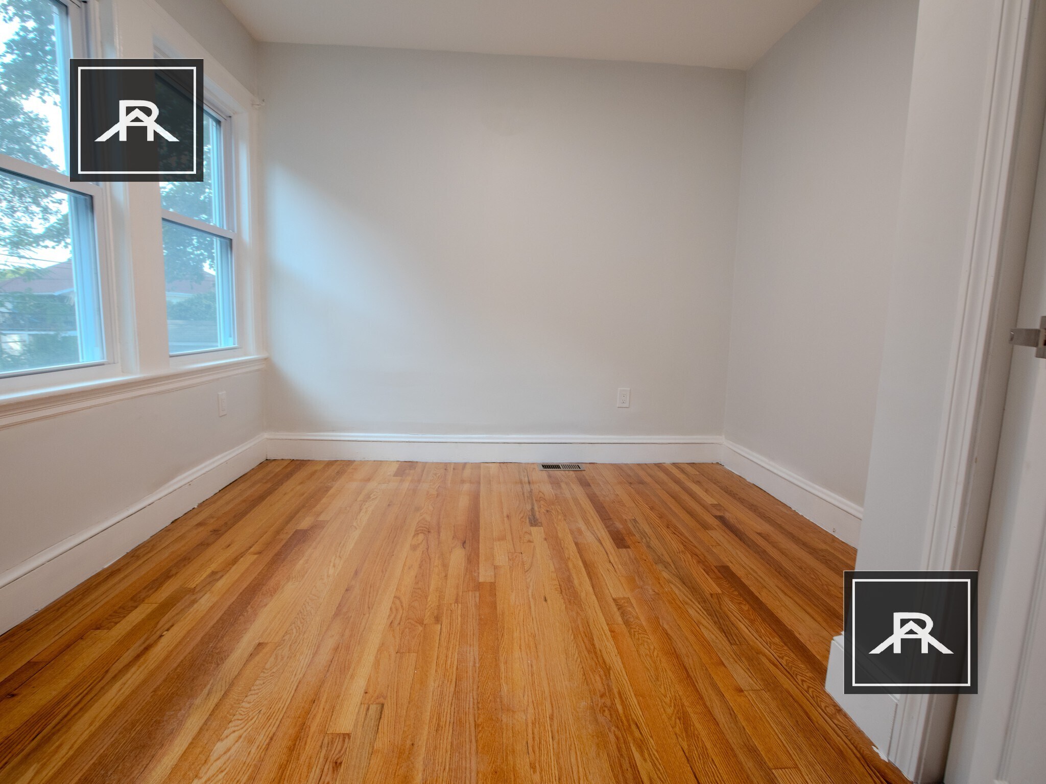 Building Photo - 48 Greycliff Rd