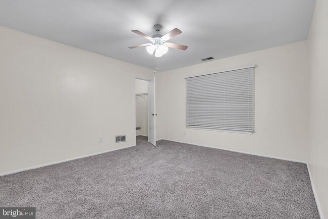 Building Photo - 60B Sumac Ct