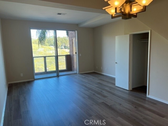 Building Photo - 30902 Club House Dr