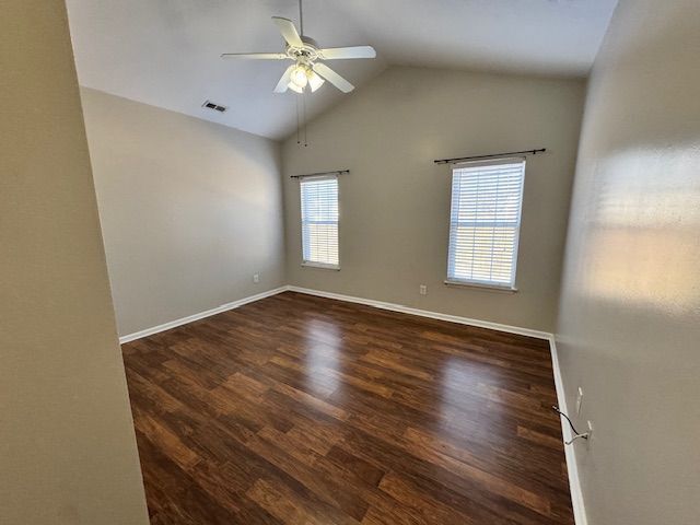 Building Photo - 150 Oak Towne Dr