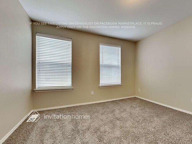 Building Photo - 14909 93rd Ave E