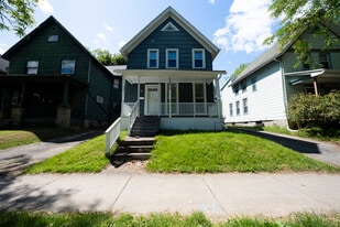 Building Photo - 559 S Goodman St