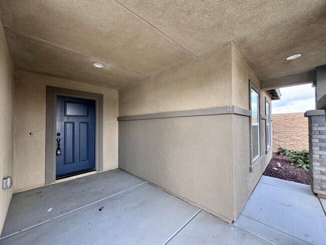 Building Photo - Newly built 4 bedroom Winchester home for ...