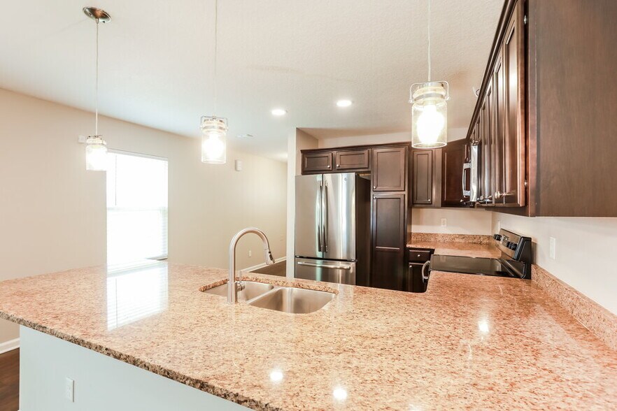 Building Photo - 8218 Highfield Ave