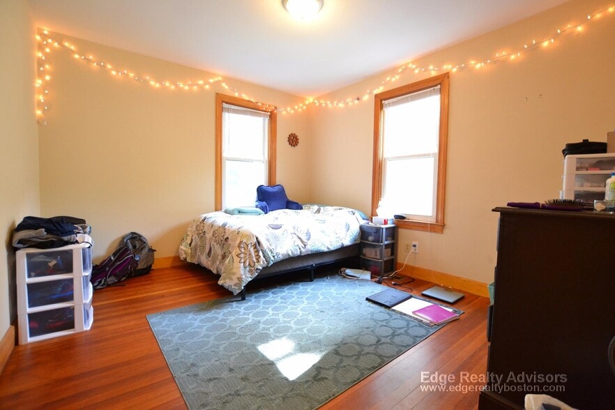 Building Photo - 141 Nottinghill Rd