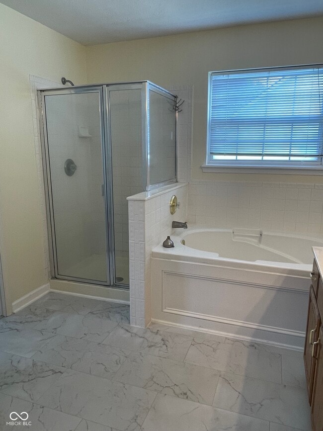 Building Photo - 5806 Tanager Ln