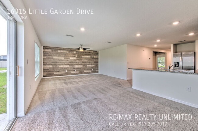 Building Photo - 16315 Little Garden Dr