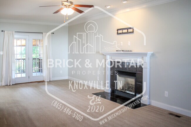 Building Photo - 5722 Rhyne Cove Ln