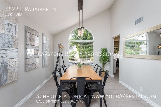 Building Photo - 6522 E Paradise Ln