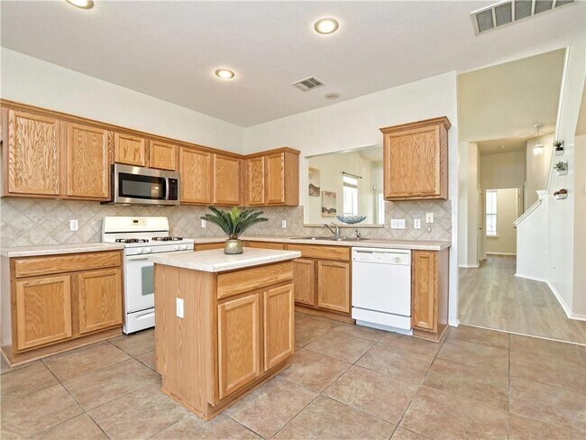 Building Photo - 1117 Rawhide Trail