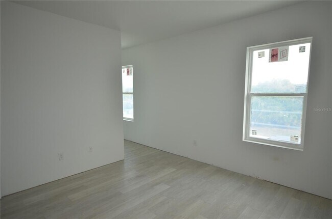 Building Photo - 272 Pelton Cir