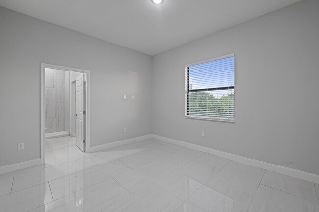 Building Photo - 2919 65th St W