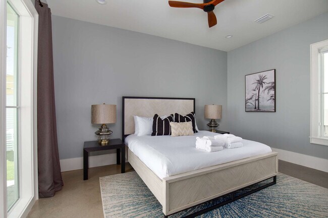 Building Photo - 226 George C Wallace Blvd