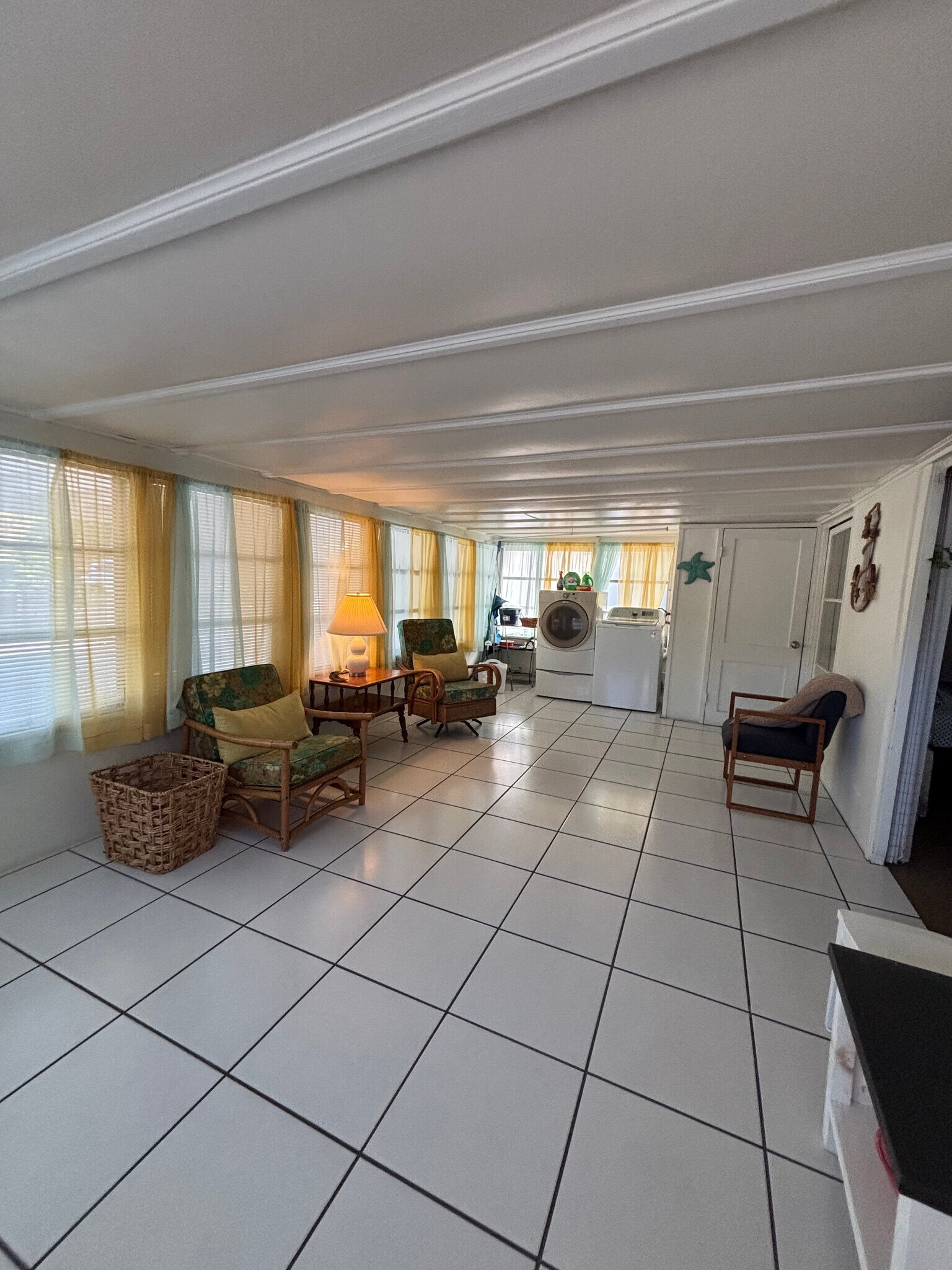 Building Photo - 2 Bed/1 Bath