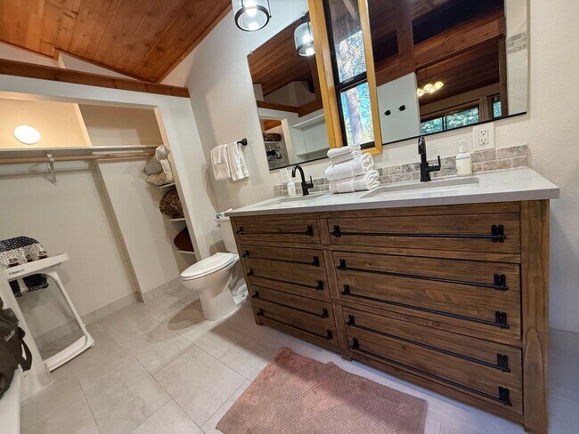 Building Photo - Furnished Riverfront Cabin on the Spring River – 4 Bedrooms, 3 Bathrooms 2,300 sq. ft. | Fully Fu...