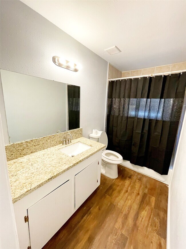 Building Photo - 3627 Keeland St