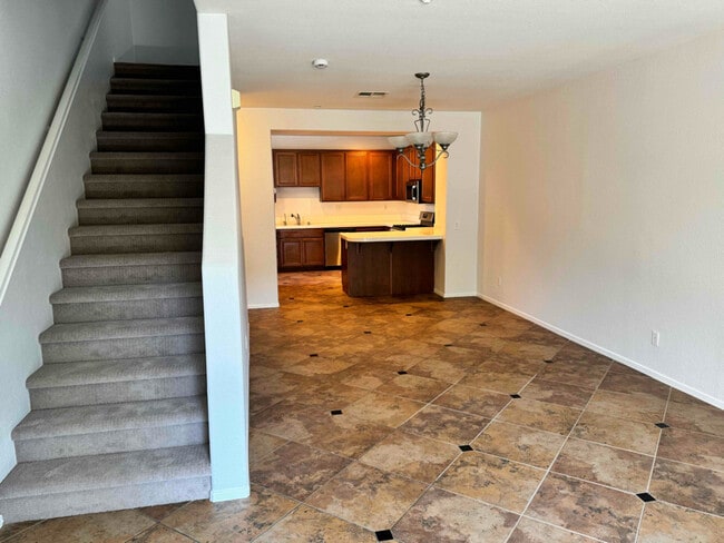 Building Photo - 16916 Hutchins Landing