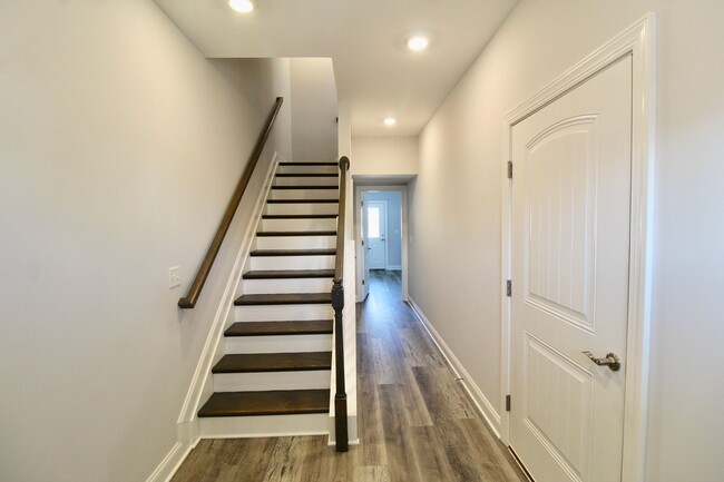 Building Photo - 1156 Harvest Ct